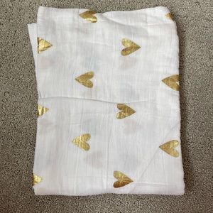 Newborn swaddle
